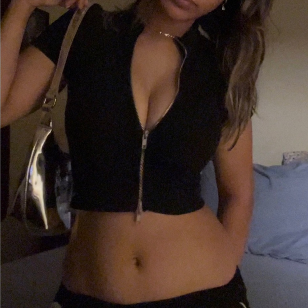 Black Zip-up Top